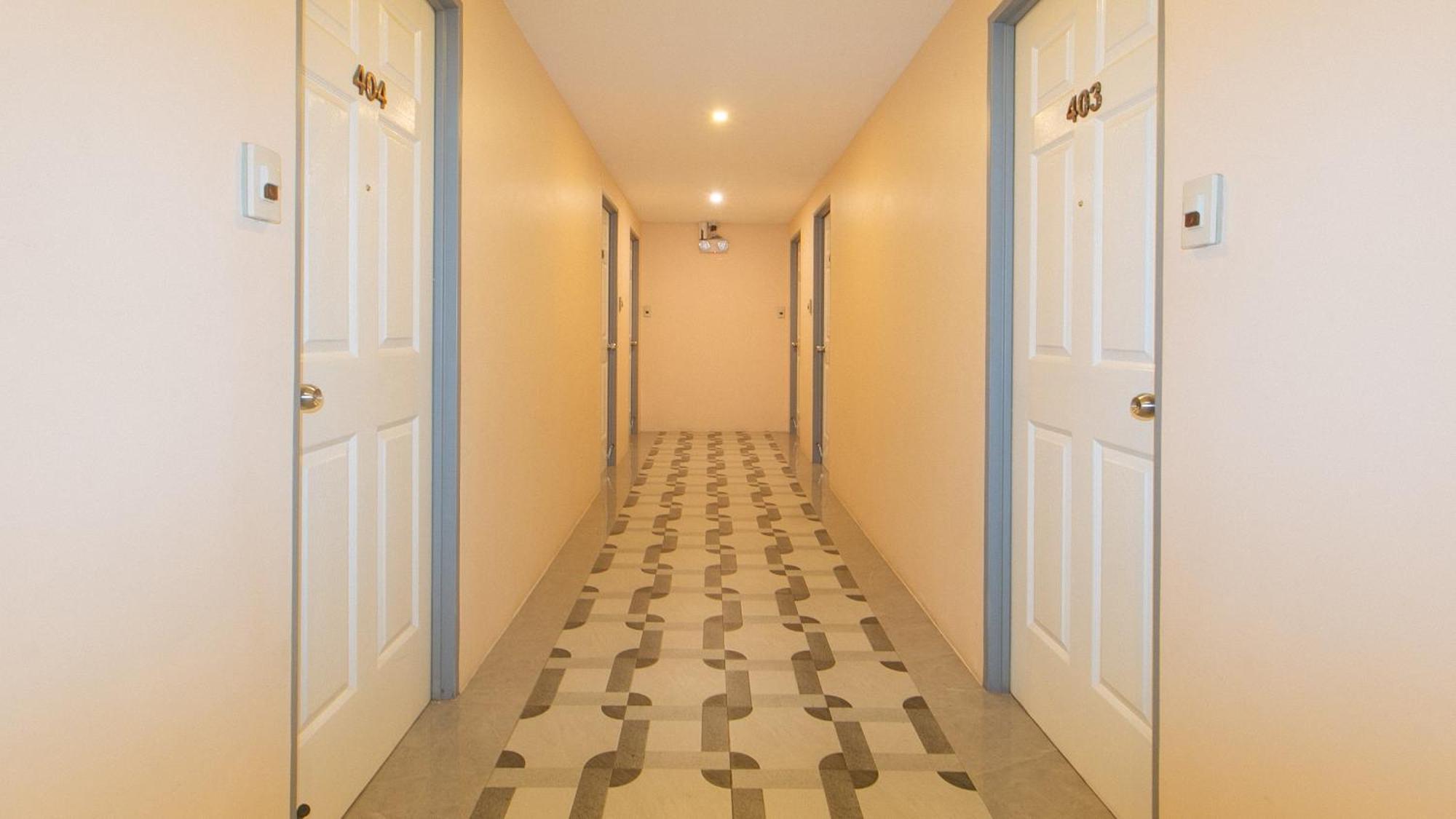 Reddoorz Plus At Seventy Five Inn Near Manila Airport Paranaque City Bagian luar foto