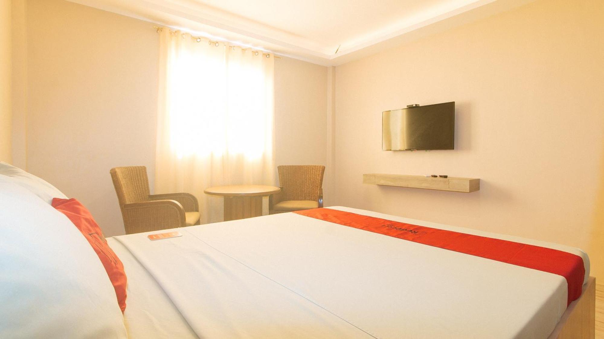 Reddoorz Plus At Seventy Five Inn Near Manila Airport Paranaque City Bagian luar foto
