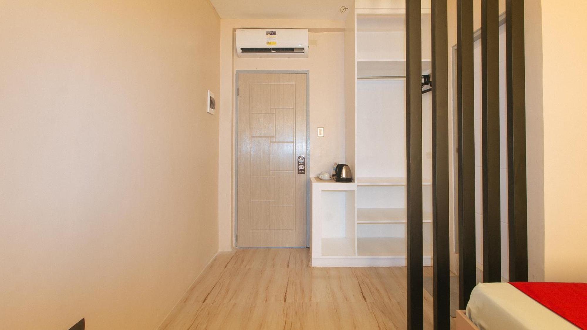 Reddoorz Plus At Seventy Five Inn Near Manila Airport Paranaque City Bagian luar foto